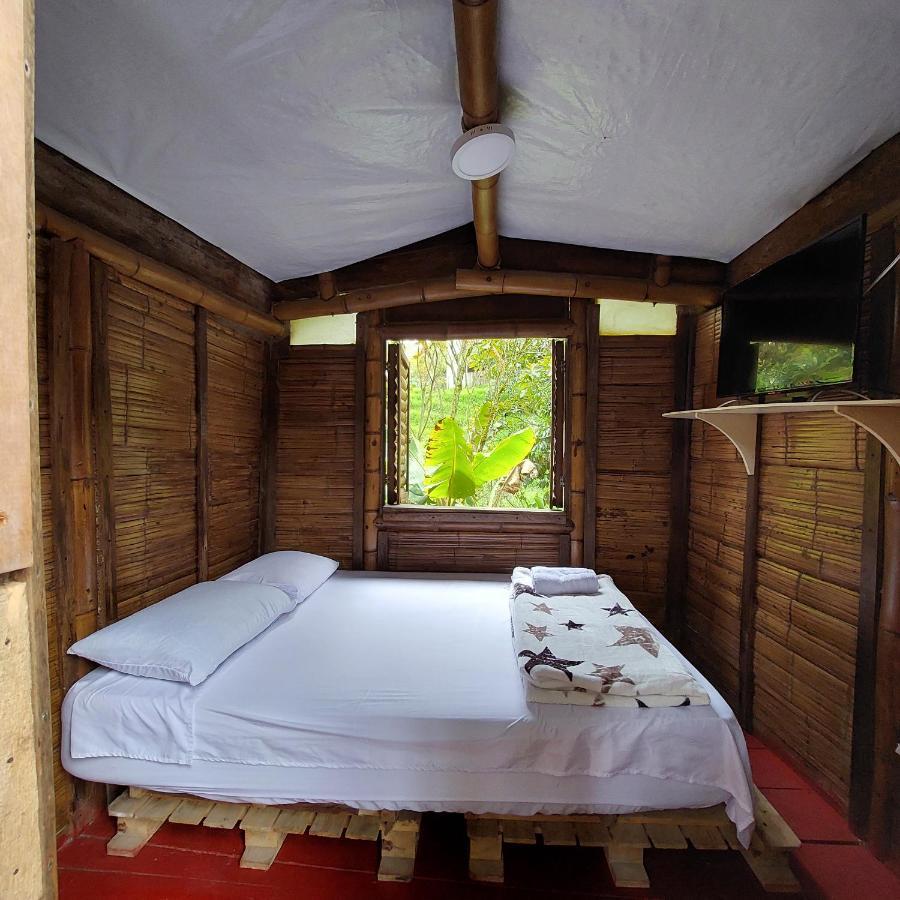 Hostal La Pijarana Саленто Экстерьер фото