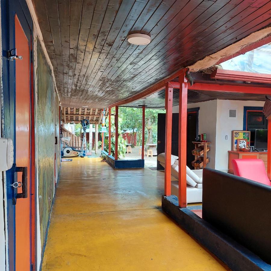 Hostal La Pijarana Саленто Экстерьер фото