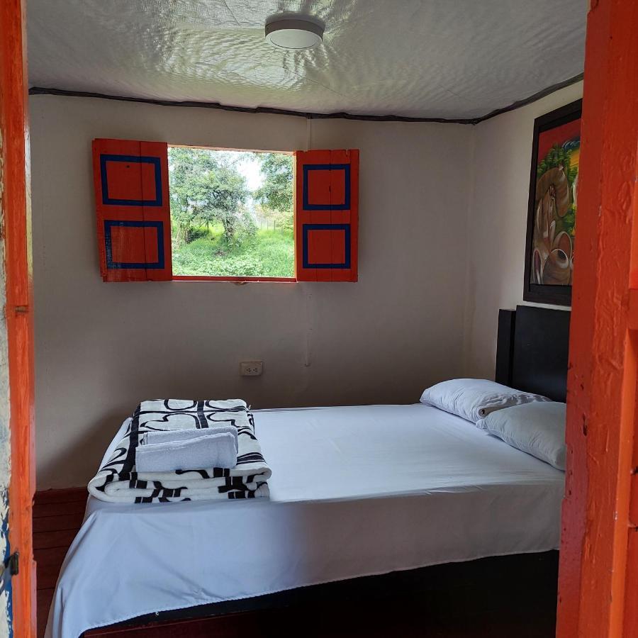 Hostal La Pijarana Саленто Экстерьер фото