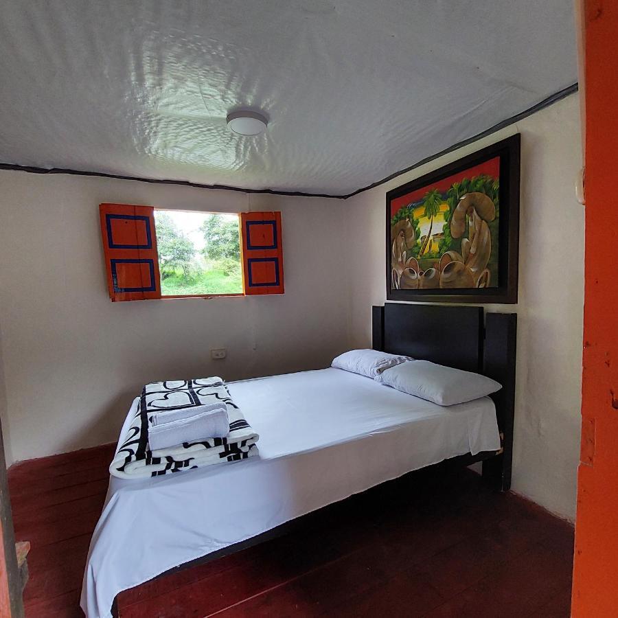 Hostal La Pijarana Саленто Экстерьер фото