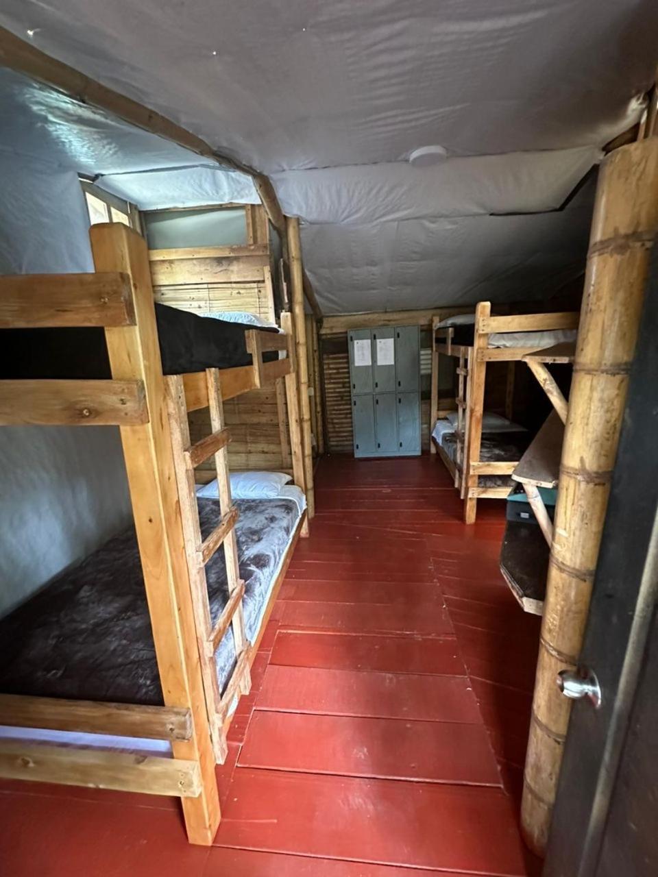 Hostal La Pijarana Саленто Экстерьер фото